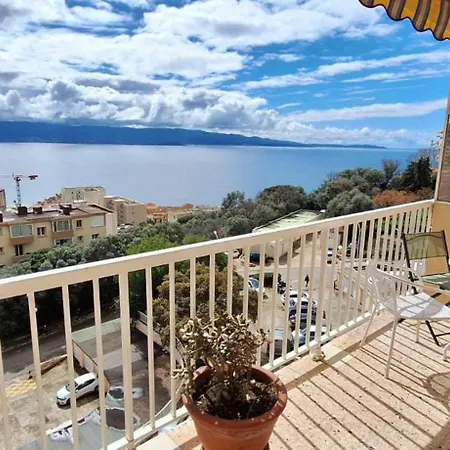 Apartment Charming For 6 View Of The Gulf Ajaccio (Corsica)